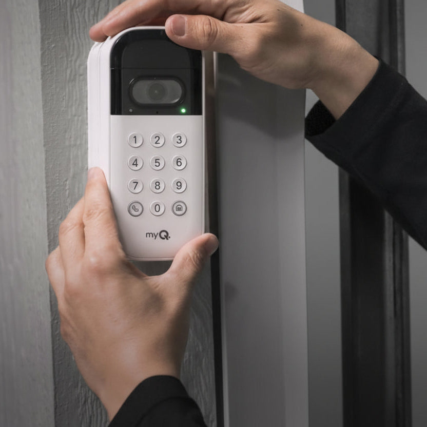 myQ Smart Garage Door opener - Luxxs